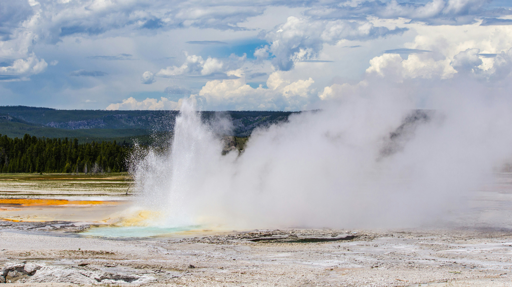 Strokkur Geysir Erupting