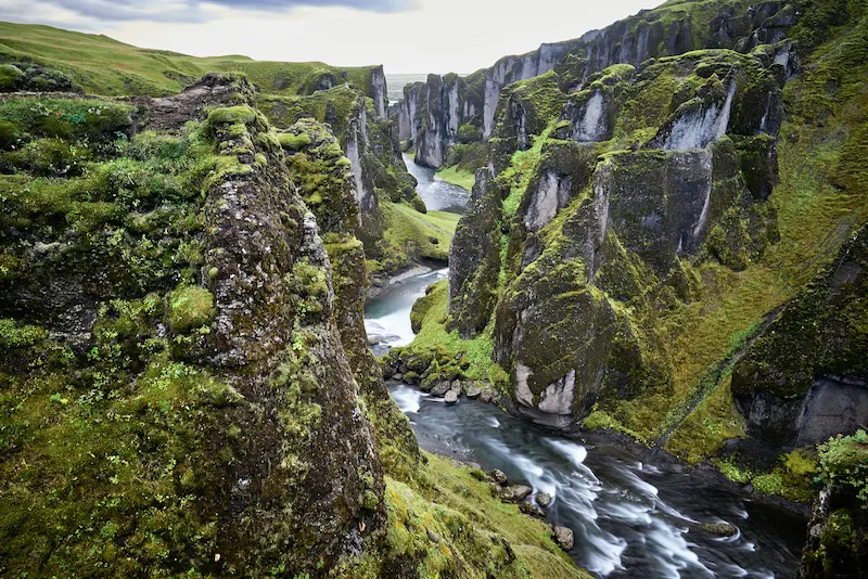 Fjadrargljufur Canyon